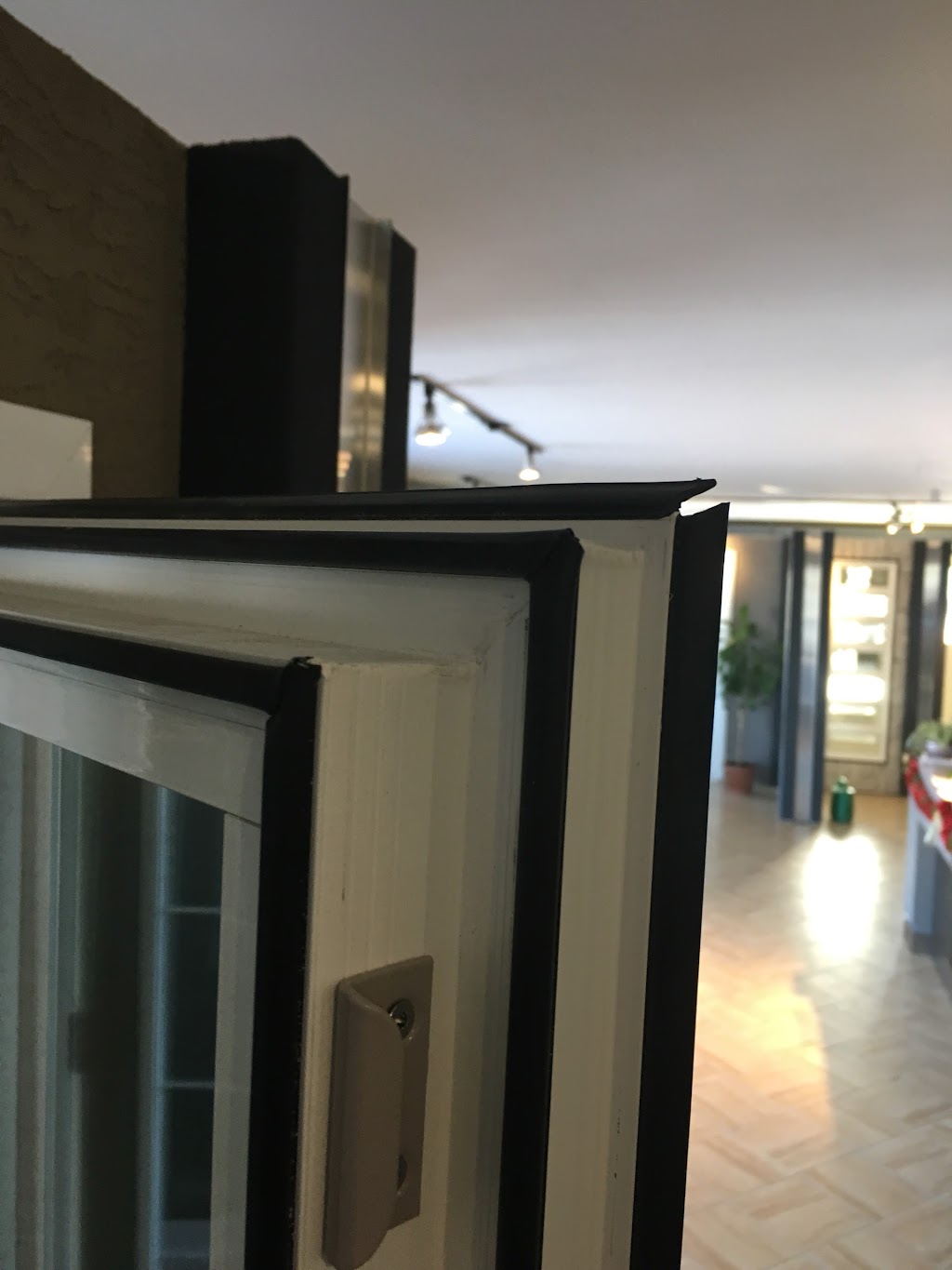 J E H Windows & Doors Ltd | 96 Wheatfield Rd, Stony Mountain, MB R0C 3A0, Canada | Phone: (204) 589-1474