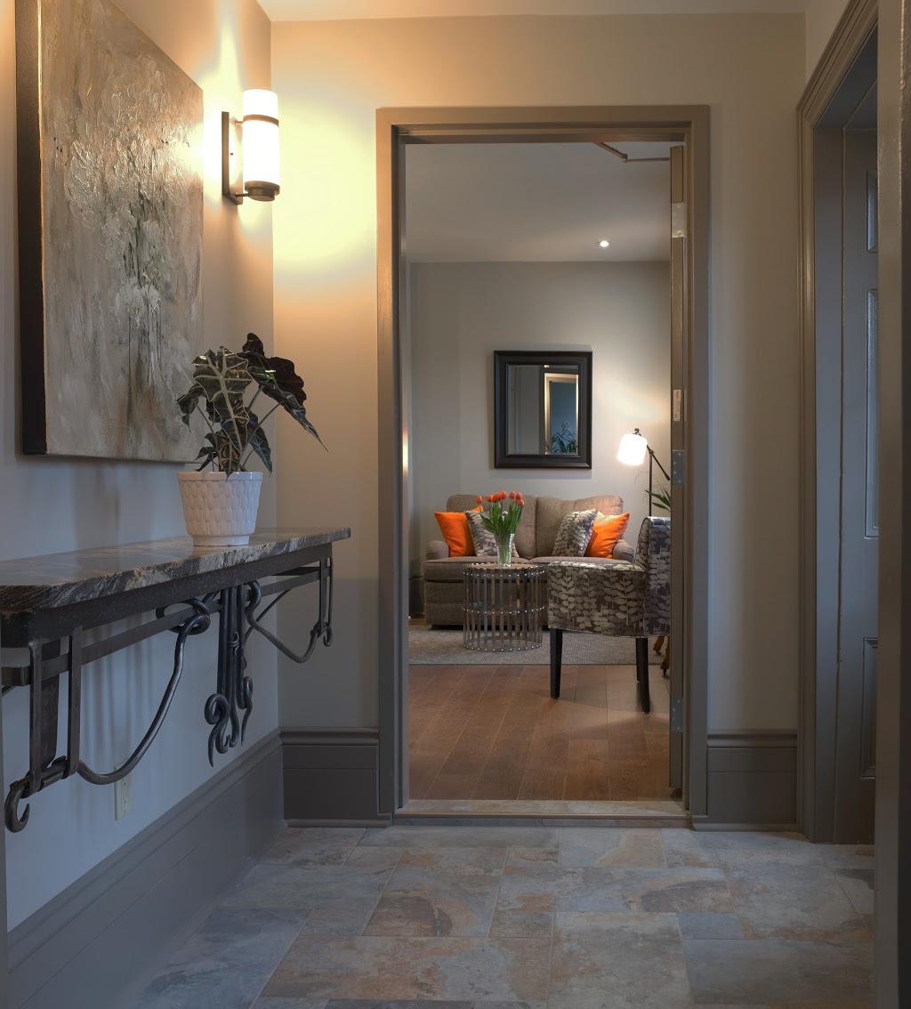 Lancaster House Heritage Suites | 165 Lighthouse St, Goderich, ON N7A 2J8, Canada | Phone: (519) 524-0507