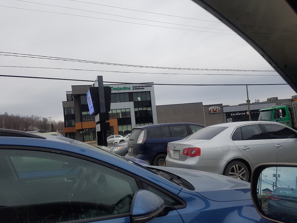 Caisse Desjardins des Deux-Rivières de Sherbrooke | 1261 Rue King E, Sherbrooke, QC J1G 1E7, Canada | Phone: (819) 565-9991