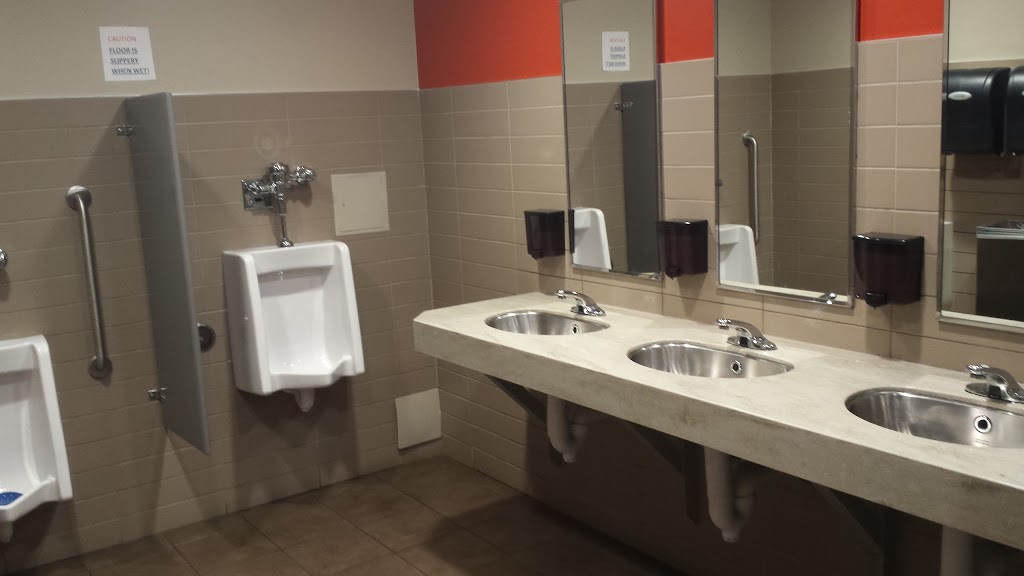 Hamilton Petro Pass | 740 Parkdale Ave N, Hamilton, ON L8H 3Y2, Canada | Phone: (905) 543-0673