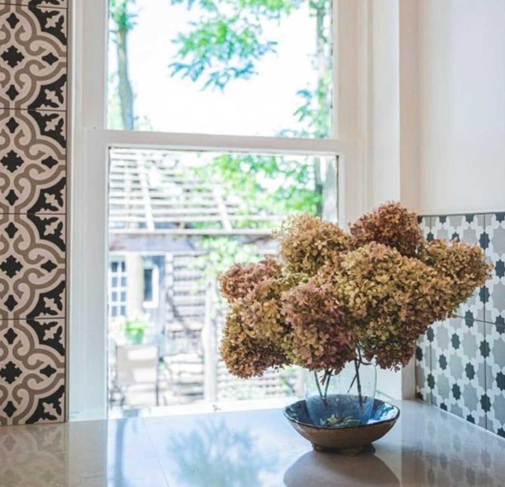 Dawn Fisher Design [Home Staging & Design] | 583 Victoria Rd N, Guelph, ON N1E 7M1, Canada | Phone: (647) 999-2945