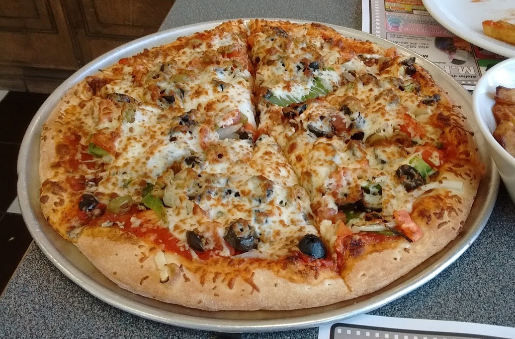 Pizza Celine Charlemagne | 115 Rue Chopin, Charlemagne, QC J5Z 4P8, Canada | Phone: (450) 582-0008