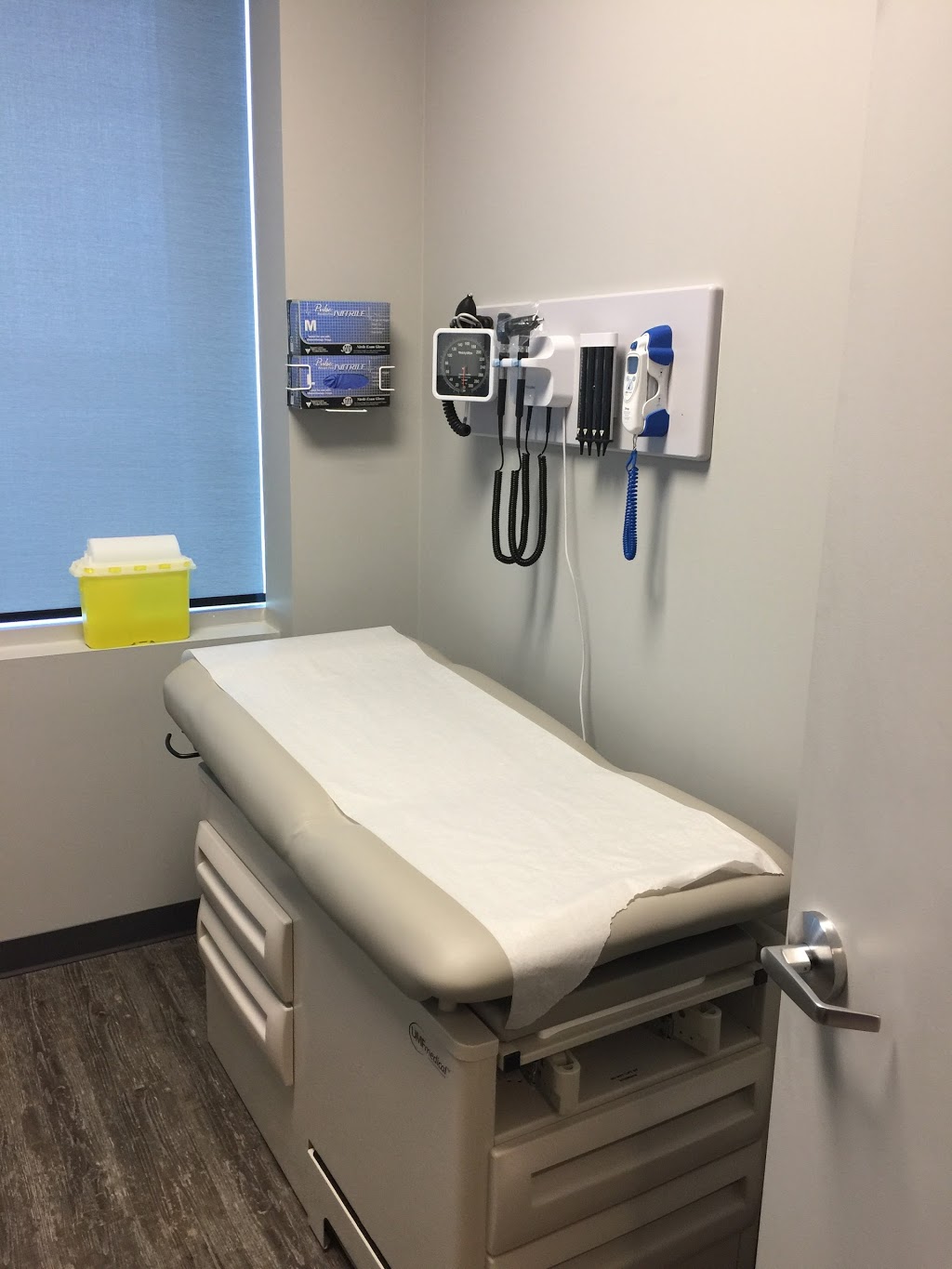 Major MacKenzie Medical Centre - Walk-In & Family Clinic | 3420 Major MacKenzie Dr W, Woodbridge, ON L4H 4J6, Canada | Phone: (416) 410-1770