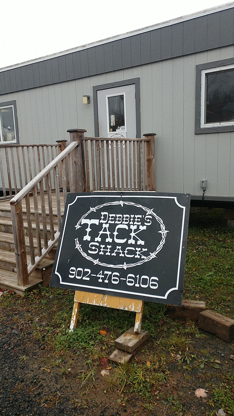 Debbies Tack Shack | 126 Ben Jackson Rd, Hantsport, NS B0P 1P0, Canada | Phone: (902) 476-6106