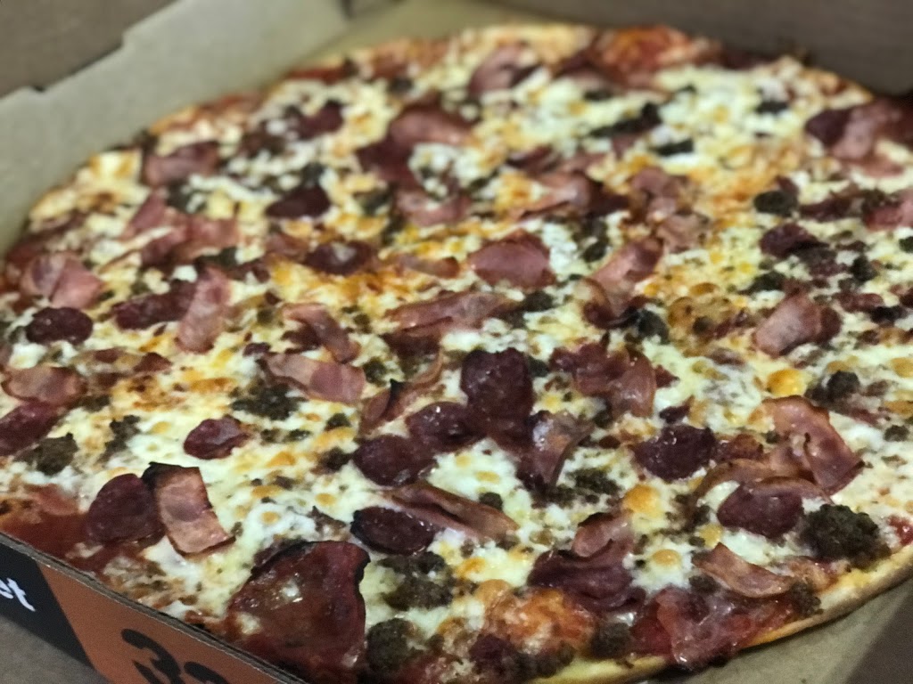Pizzaland | 2579 Portage Ave, Winnipeg, MB R3J 0P5, Canada | Phone: (204) 885-9453