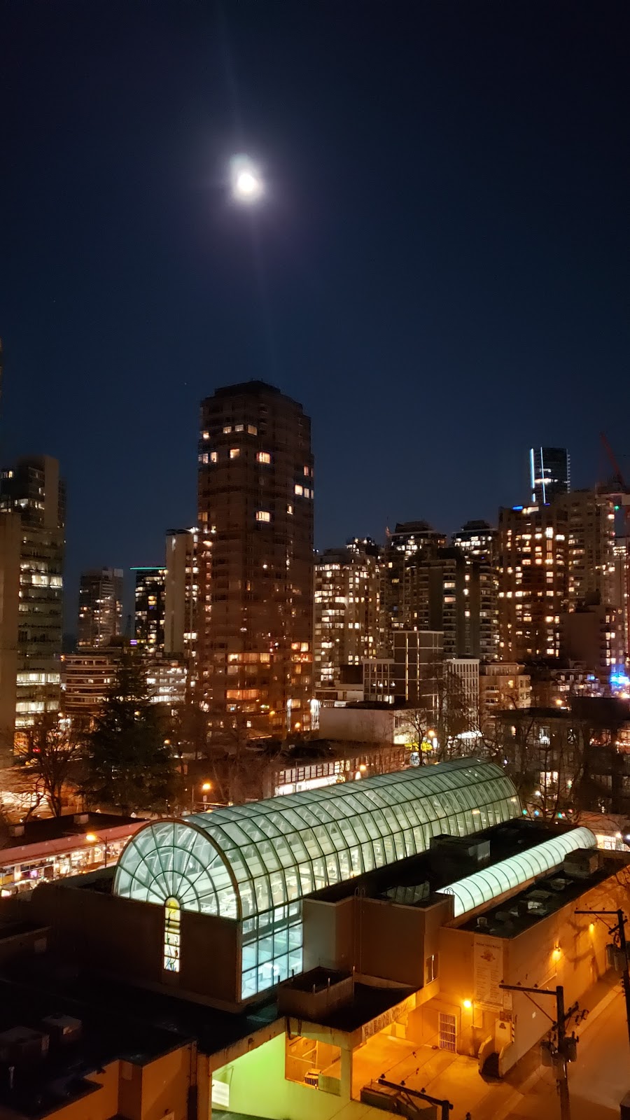 Robson Post Office | 1610 Robson St, Vancouver, BC V6G 1C7, Canada | Phone: (604) 662-7979