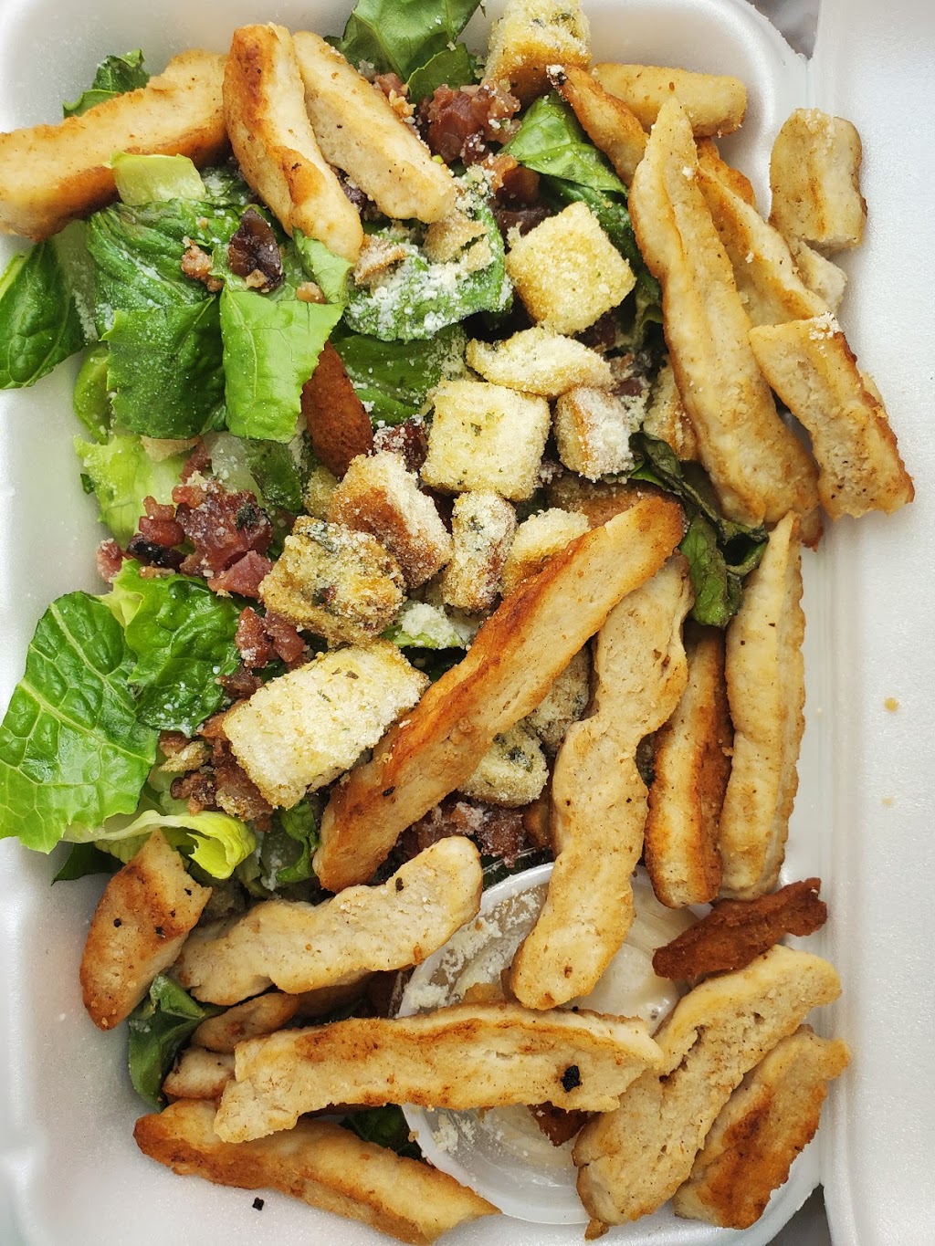 Presto Pizzeria | 601 Centre St #5, Belle River, ON N0R 1A0, Canada | Phone: (519) 728-2220