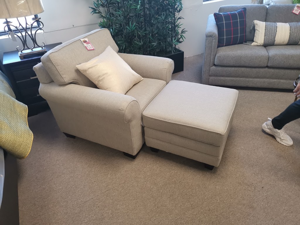 Monaca Furniture | 8400 Woodbine Ave, Markham, ON L3R 4N7, Canada | Phone: (905) 479-6600