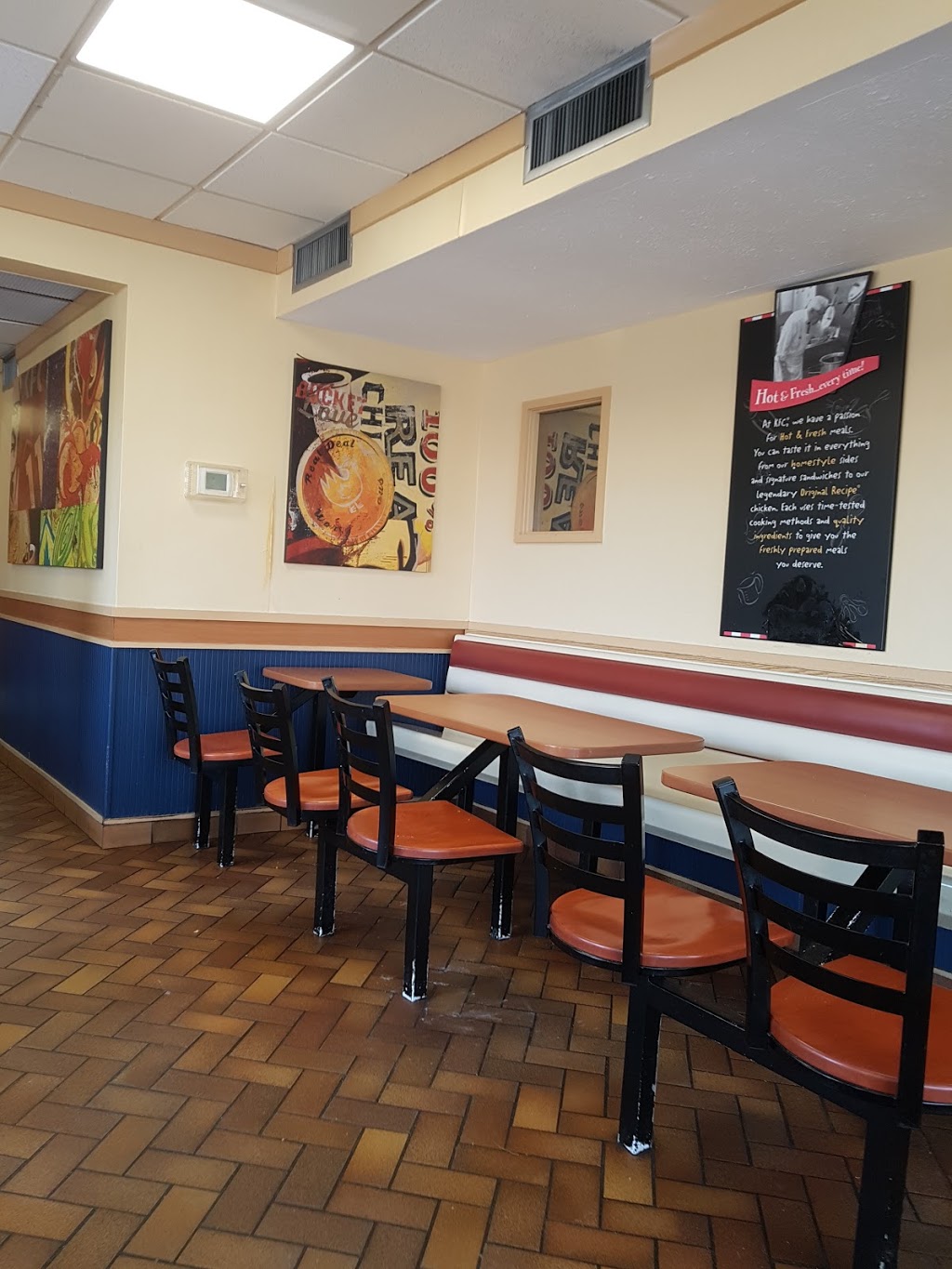 KFC | 63 Lindsay St S, Lindsay, ON K9V 2M1, Canada | Phone: (705) 324-4212