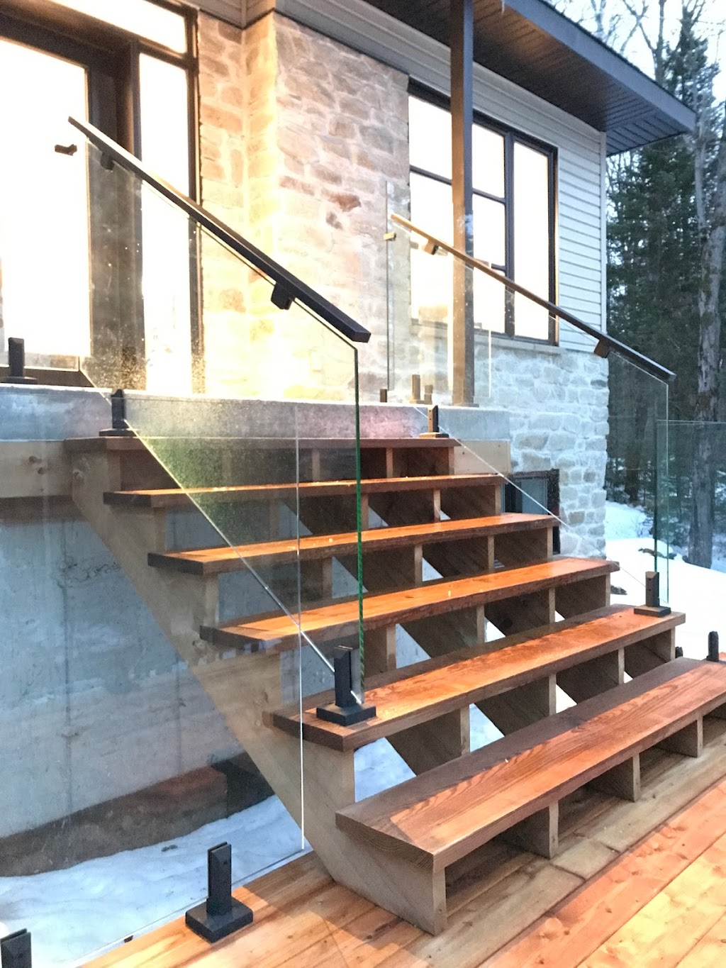 La Petite Vitrerie | Rue des Pygargues, Saint-Hippolyte, QC J8A 0B9, Canada | Phone: (450) 712-7015