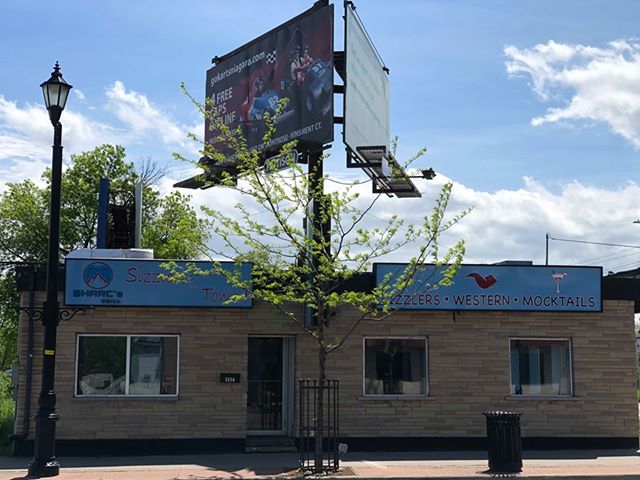 241 Pizza | 5550 Ferry St, Niagara Falls, ON L2G 2A8, Canada | Phone: (905) 357-0241