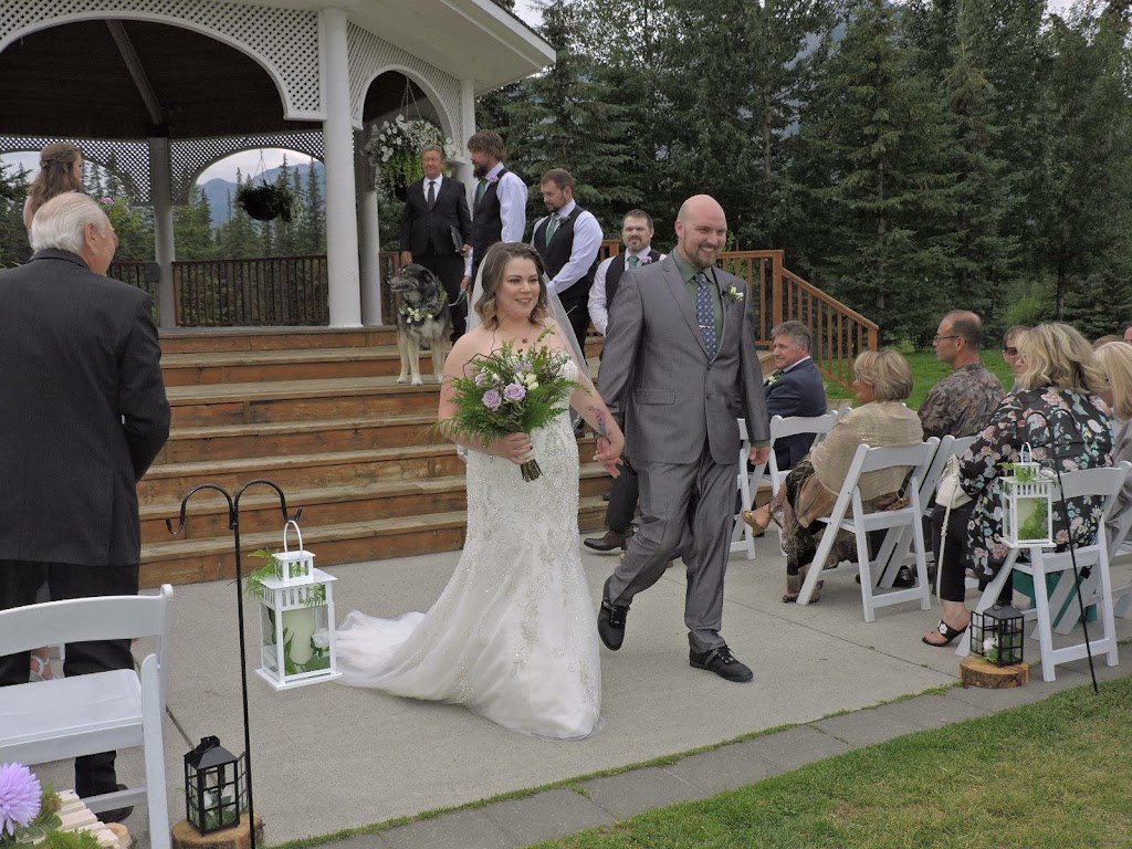 The Camera Crew Co | 316 Wolf Creek Manor SE, Calgary, AB T2X 4V4, Canada | Phone: (403) 466-9670