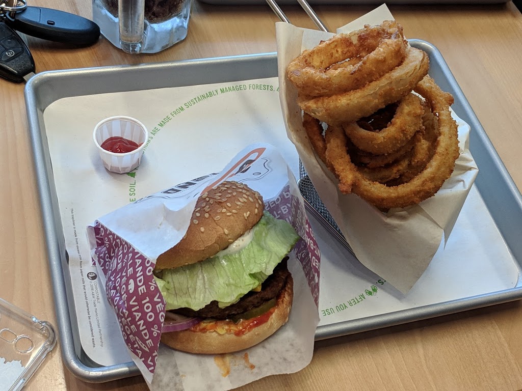 A&W Canada | 180 Holiday Inn Dr, Cambridge, ON N3C 1Z4, Canada | Phone: (519) 220-1800