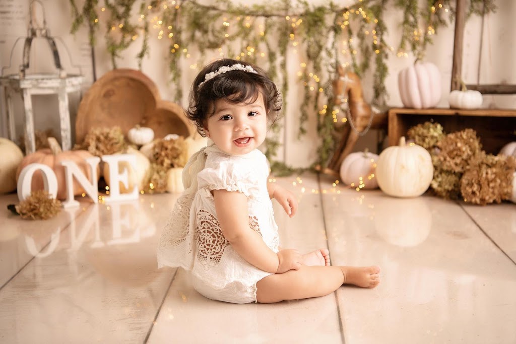 Rebekah Anne Photography | 351 Rock Chapel Rd, Dundas, ON L9H 5E2, Canada | Phone: (905) 407-0524
