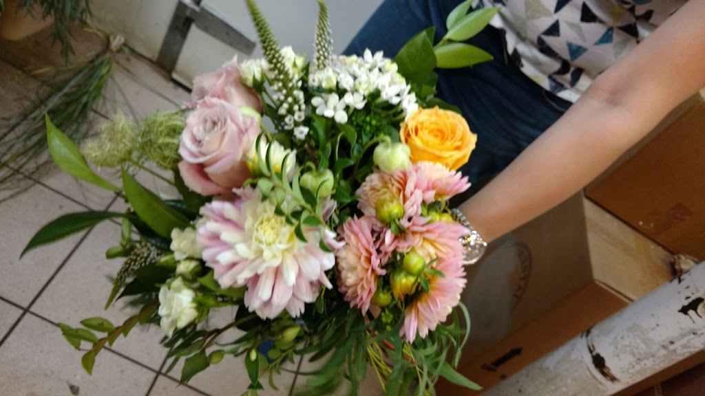 Southland Farm Market | 3008 W 41st Ave, Vancouver, BC V6N 3C9, Canada | Phone: (604) 264-0112