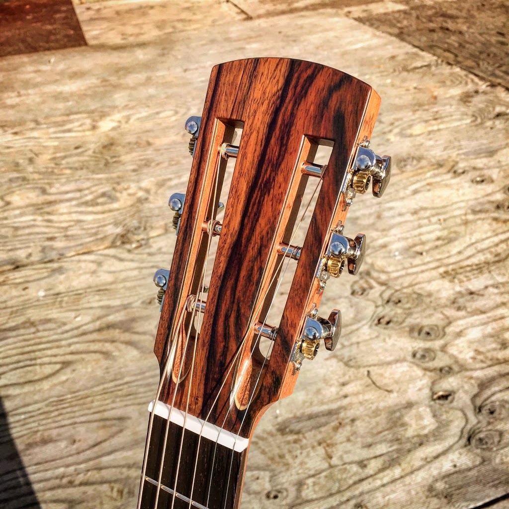 Biggs Guitars | 259 Esquimalt Rd, Victoria, BC V9A 7A8, Canada | Phone: (778) 678-0352