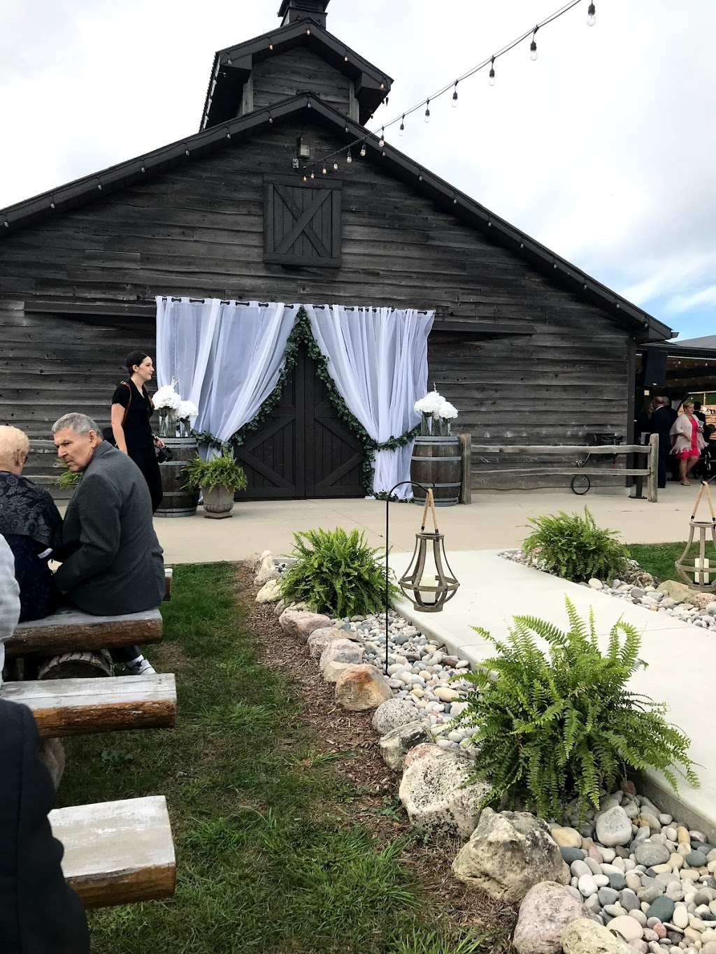 The Rustic Ranch Wedding & Event Barn | 11369 Longwoods Rd, Thamesville, ON N0P 2K0, Canada | Phone: (226) 881-0430