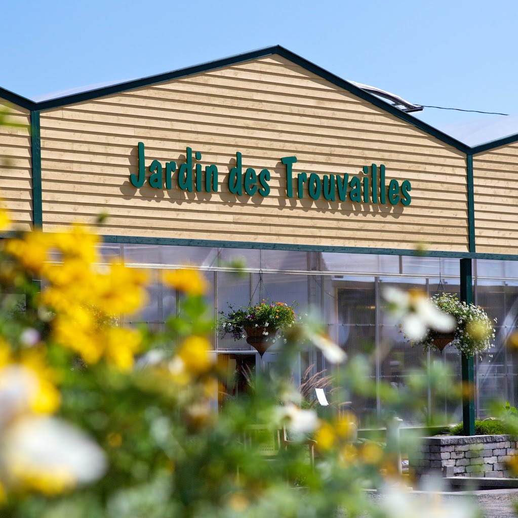 Jardin Des Trouvailles | 533 Rue Main O, Coaticook, QC J1A 1R2, Canada | Phone: (819) 849-0299