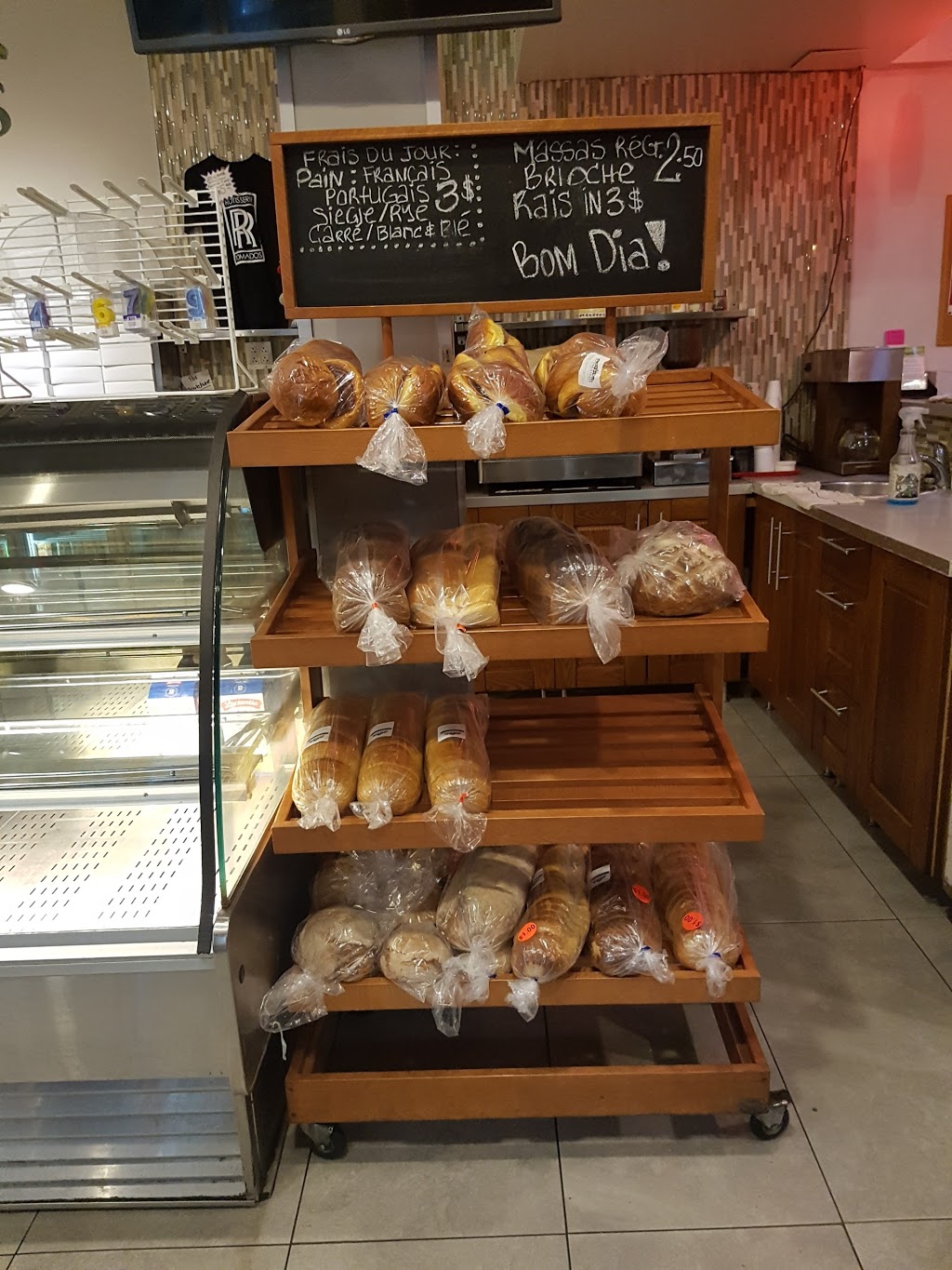 Rotisserie Romados | 115 Rue Rachel E, Montréal, QC H2W 1C8, Canada | Phone: (514) 849-1803