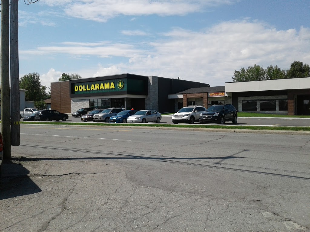 Dollarama | 645 14e Ave, La Guadeloupe, QC G0M 1G0, Canada | Phone: (418) 459-3109