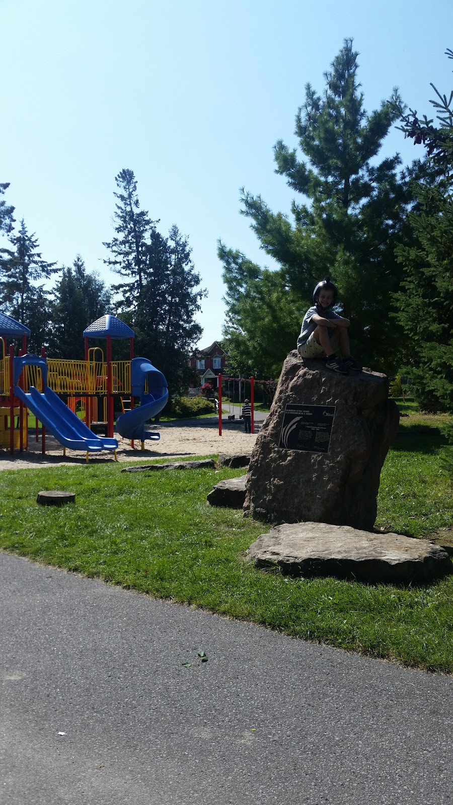 W.C. Bowes Park | 1251 Halton Terrace, Kanata, ON K2W 1E4, Canada | Phone: (613) 580-2424
