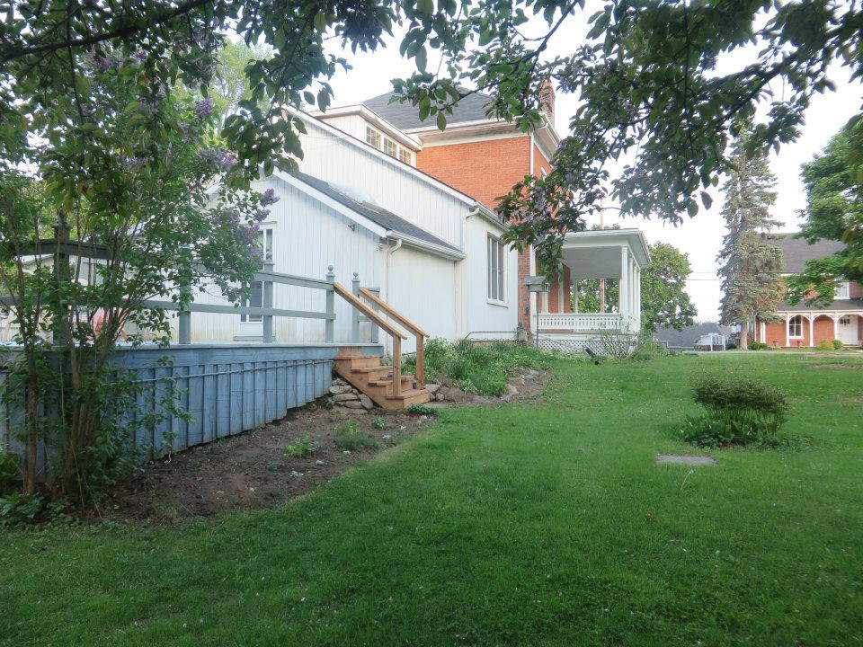The Doctors House Vacation Rental | 354 Wellington Main St, Bloomfield, ON K0K 1G0, Canada | Phone: (613) 967-9303