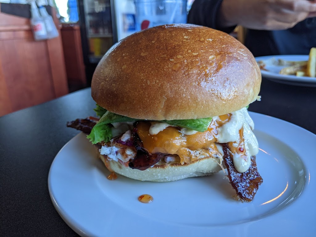 Phinleys Restaurant | 6 Kinlock Rd, Stratford, PE C1B 1R1, Canada | Phone: (902) 370-5253