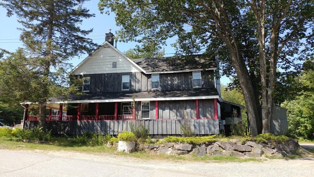 Red Door Port Sydney | 668 Muskoka District Road 10, Port Sydney, ON P0B 1L0, Canada | Phone: (705) 224-4747
