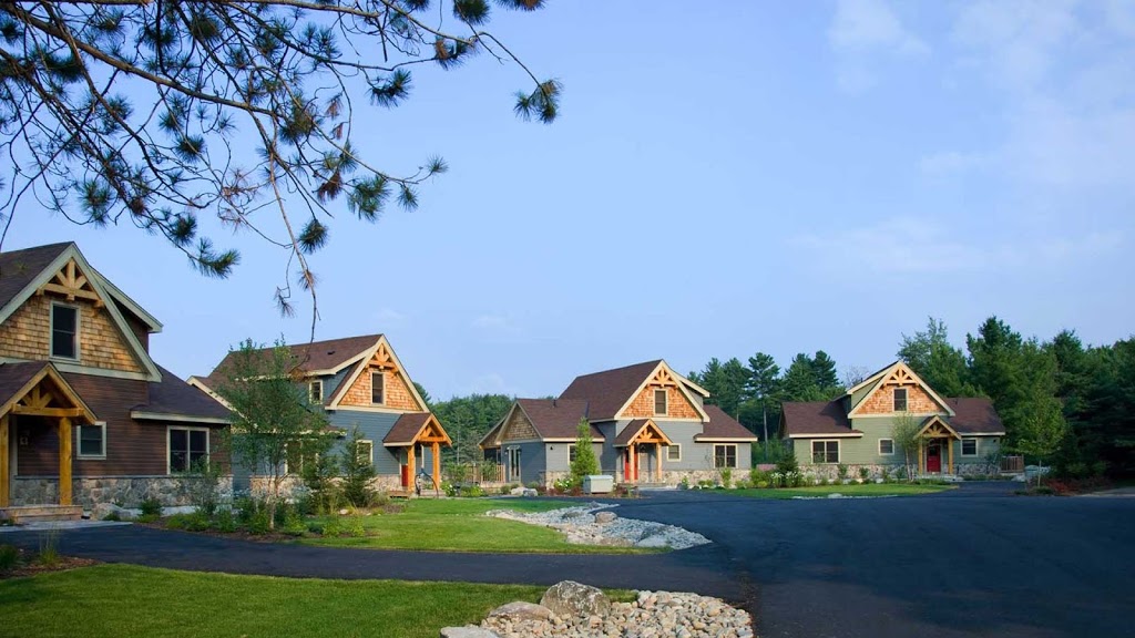Diamond in the Ruff Golf & Vacation Resort | lodging | 1137 Old Parry Sound Rd, Utterson, ON P0B 1M0, Canada | 8773853222 OR +1 877-385-3222