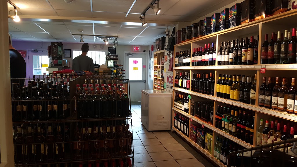 Rayleigh Pub And Liquor Store | 4309 Old, Yellowhead Hwy, Kamloops, BC V2H 1N4, Canada | Phone: (250) 578-7242