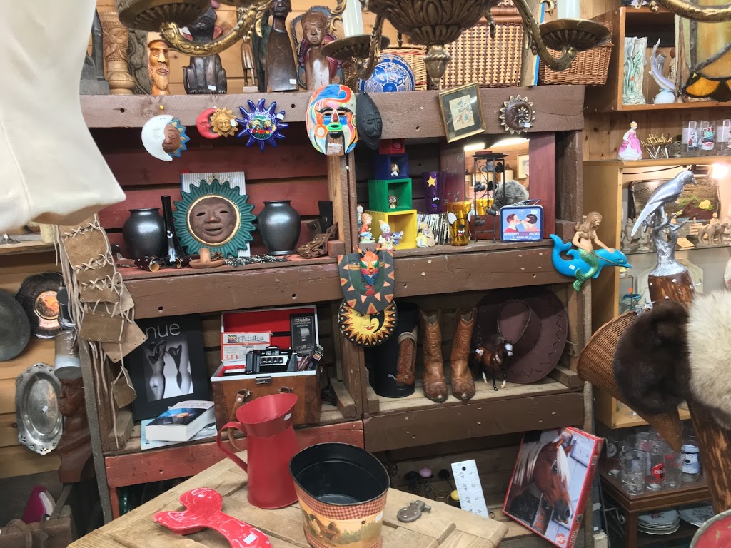 Le Coin de La Bohème | 391 Rue Saint-Isidore, Saint-Lin - Laurentides, QC J5M 2S8, Canada | Phone: (514) 792-0143