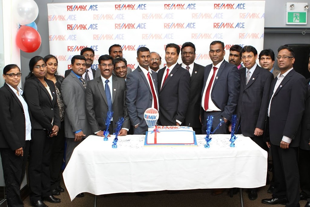 Suresh Paramalingam | 3-1286 Kennedy Rd, Scarborough, ON M1P 2L5, Canada | Phone: (416) 270-1111