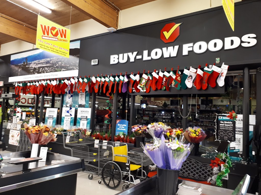 Buy-Low Foods | 7370 4 St, Grand Forks, BC V0H 1H0, Canada | Phone: (250) 442-5560