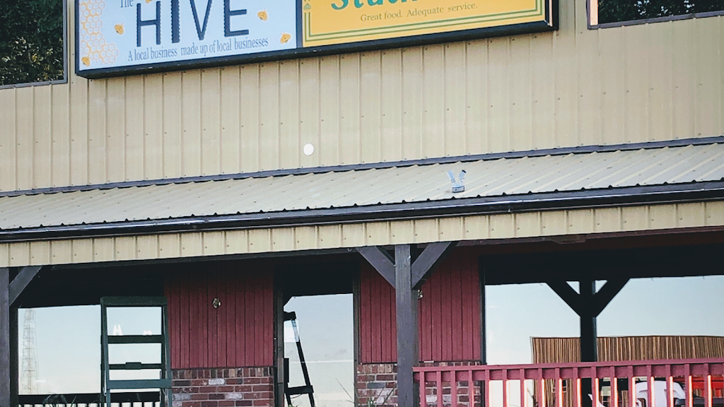 Stuthornes | 2517 21 Ave, Nanton, AB T0L 1R0, Canada | Phone: (403) 646-2056