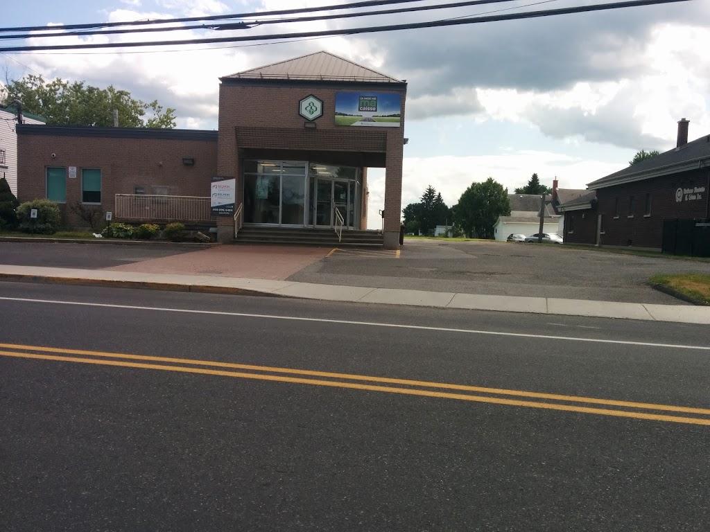 Caisse Desjardins | 1040 Rue St.-Simon, Sainte-Madeleine, QC J0H 1S0, Canada | Phone: (450) 768-3030