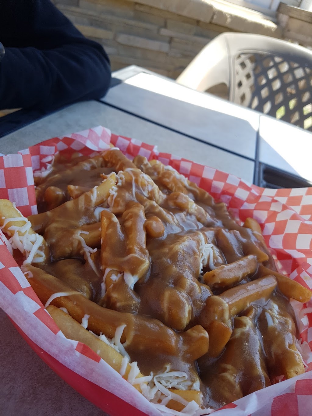 Scotts Pizza Burger | 286 Main St N, Mount Forest, ON N0G 2L2, Canada | Phone: (519) 323-4555