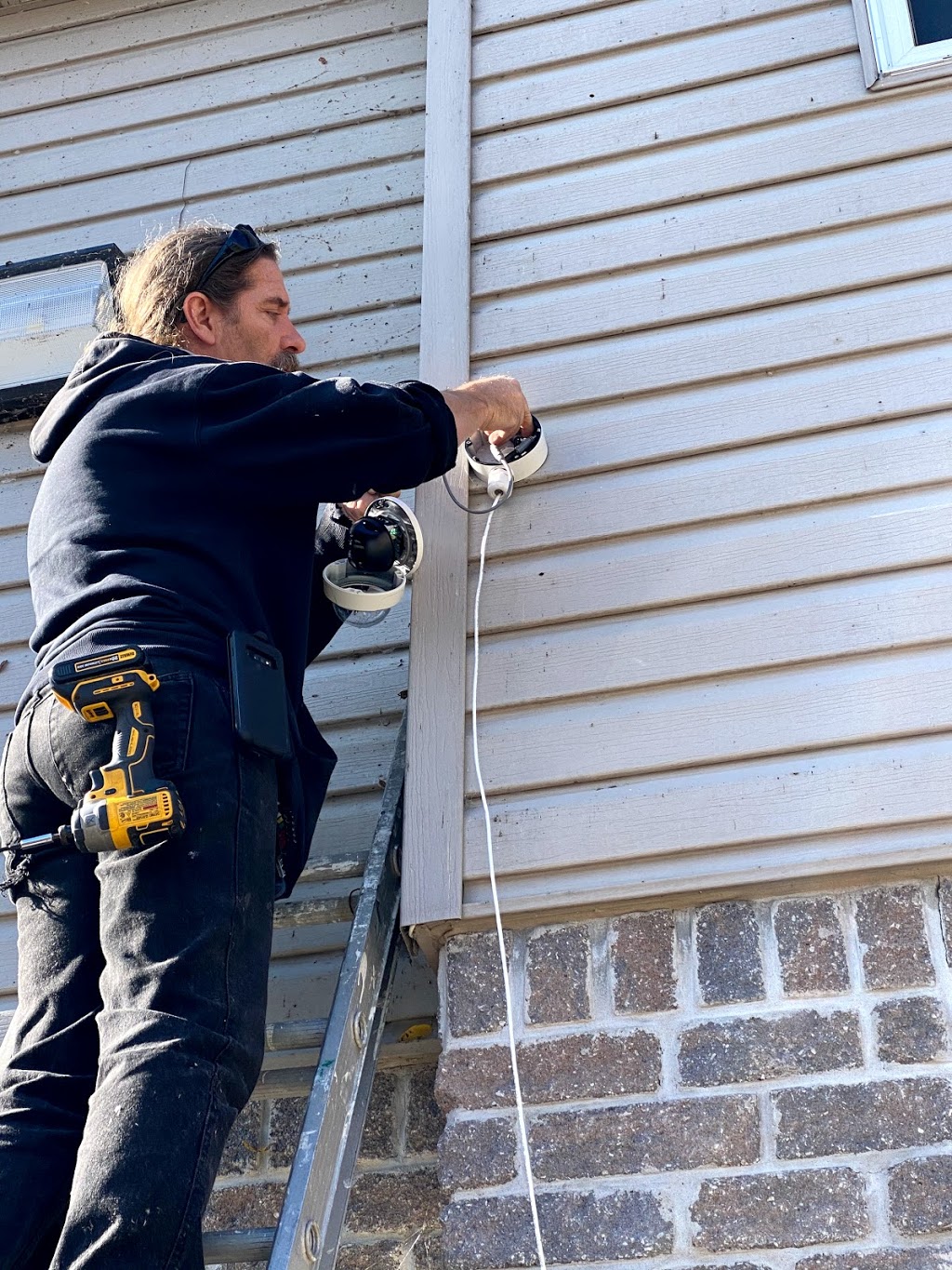 Security Man | 470 Colt St, Waterloo, ON N2K 4N8, Canada | Phone: (844) 334-2337