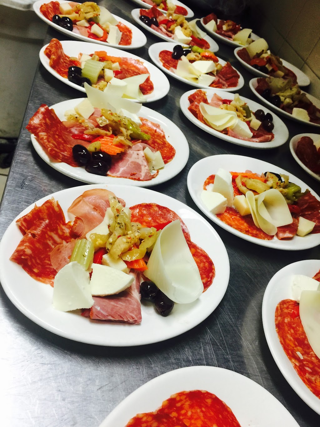 Cafe Italia | 1585 Tenth Line Rd, Orléans, ON K4A 2G8, Canada | Phone: (613) 808-3822