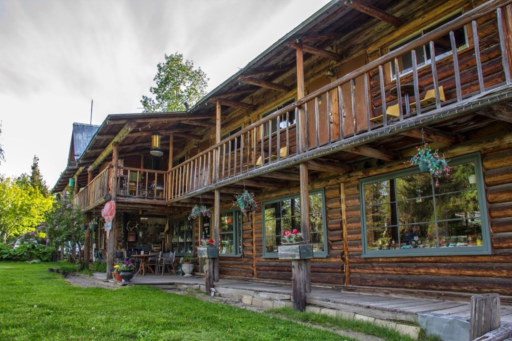 Chute Lake Lodge | 9540 Chute Lake Rd, Naramata, BC V0H 1N0, Canada | Phone: (250) 496-5262