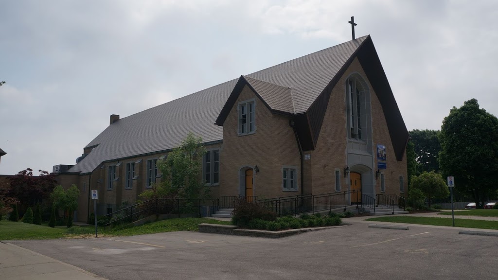 St. Annes R C Church | 268 East Ave, Kitchener, ON N2H 1Z4, Canada | Phone: (519) 745-5302