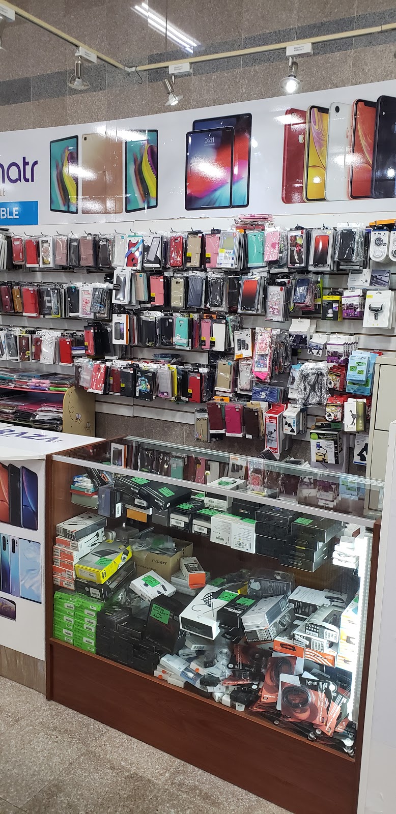 Lucky Mobile Authorized Retailer | 1000 Burnhamthorpe Rd W, Mississauga, ON L5C 2S4, Canada | Phone: (833) 885-8259