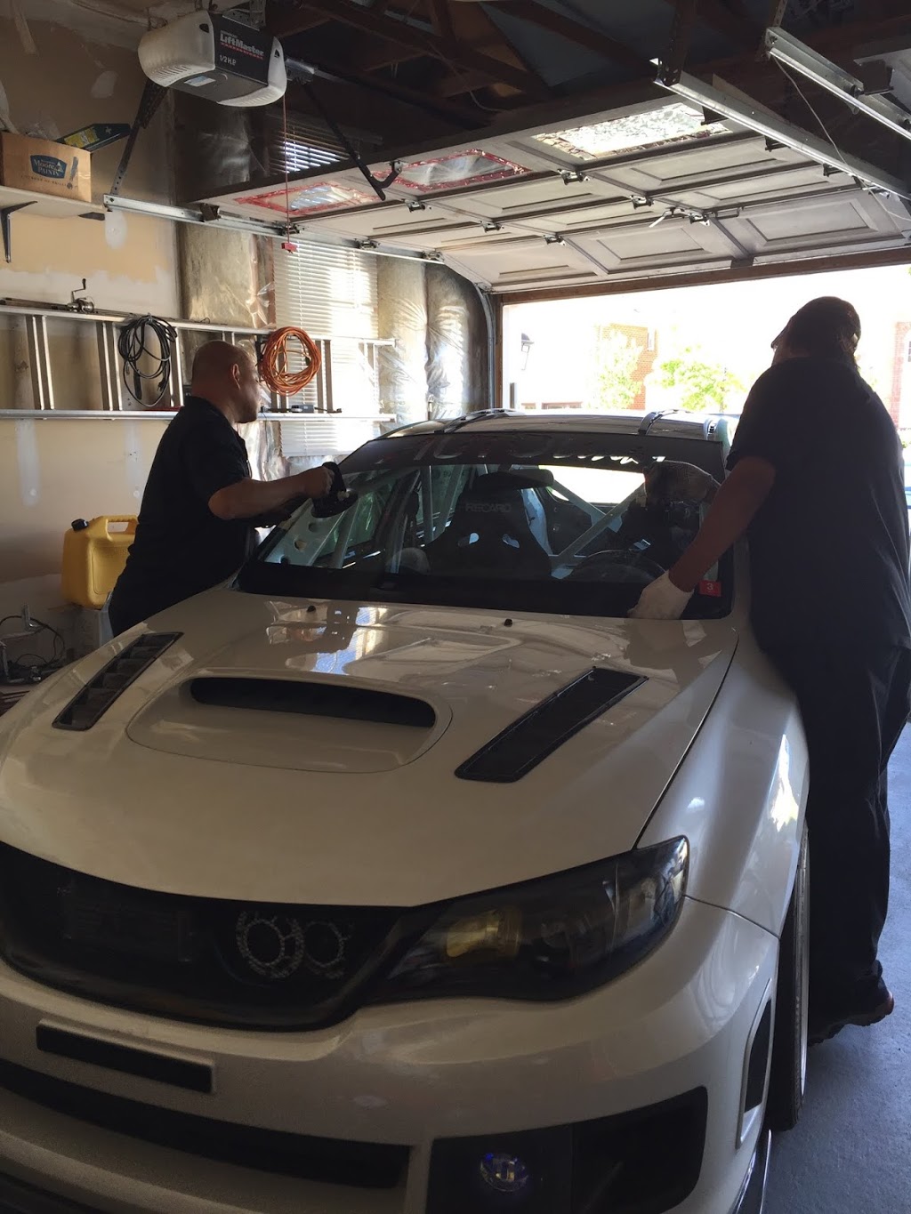 Auto Glass Worx | 6741 Columbus Rd Unit 13, Mississauga, ON L5T 2G9, Canada | Phone: (905) 795-0669