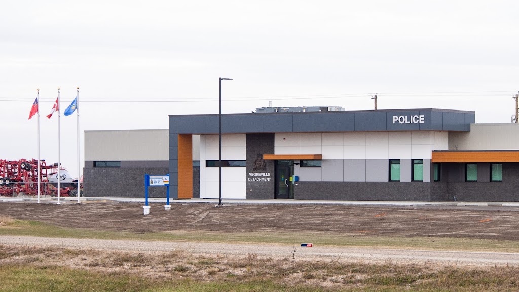 Royal Canadian Mounted Police (RCMP) | 6820 AB-16A W, Vegreville, AB T9C 0A3, Canada | Phone: (780) 631-2750