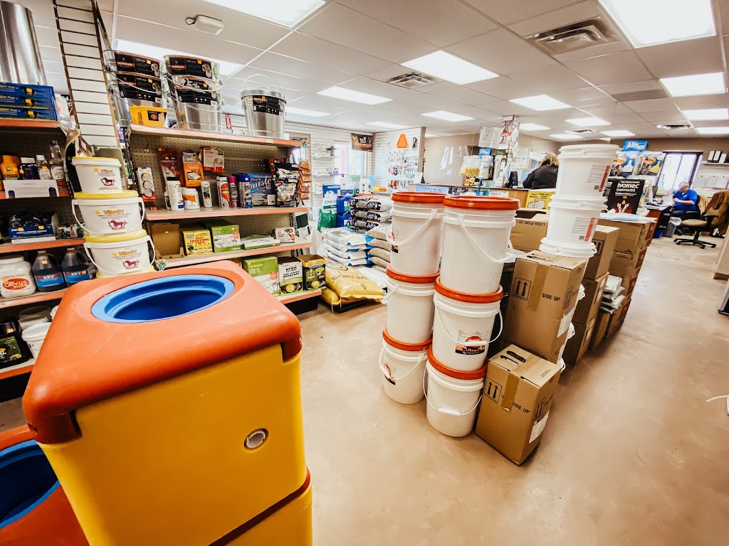 M & R Feeds & Farm Supply | 2768 Micksburg Rd, Pembroke, ON K8A 6W4, Canada | Phone: (613) 735-3689