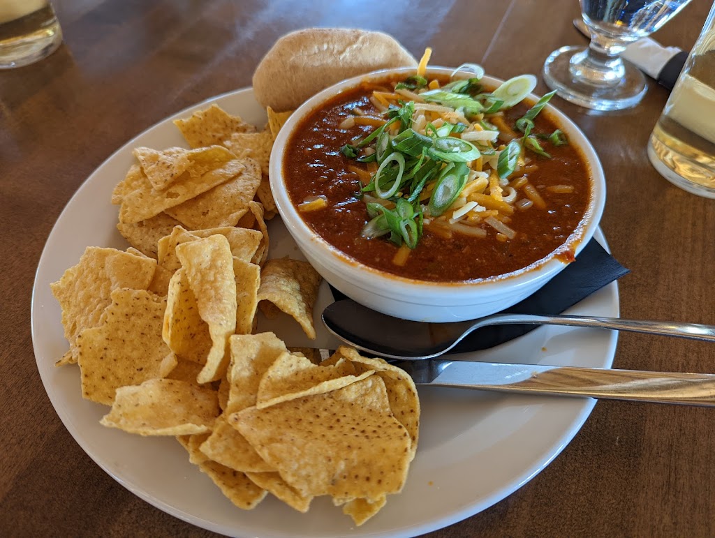 Powder Keg Lounge | 1 Whitehorn Rd, Lake Louise, AB T0L 1E0, Canada | Phone: (403) 522-1328