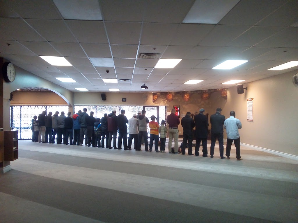 Rahma Mosque | 6104 172 St NW, Edmonton, AB T6M 1G9, Canada | Phone: (780) 443-3200