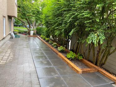 David Bui Landscaping | 15910 91a Ave, Surrey, BC V4N 2X4, Canada | Phone: (778) 251-8927
