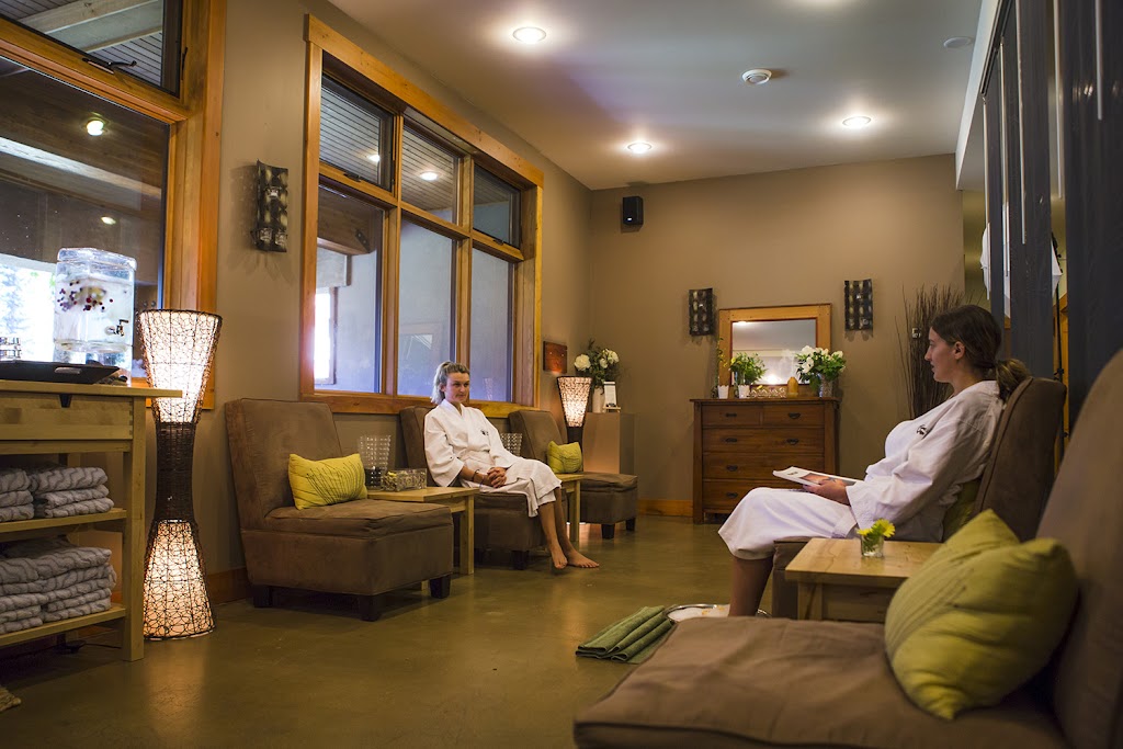 Island Lake Spa | Cedar Valley Road, Fernie, BC V0B 1M0, Canada | Phone: (250) 423-3700