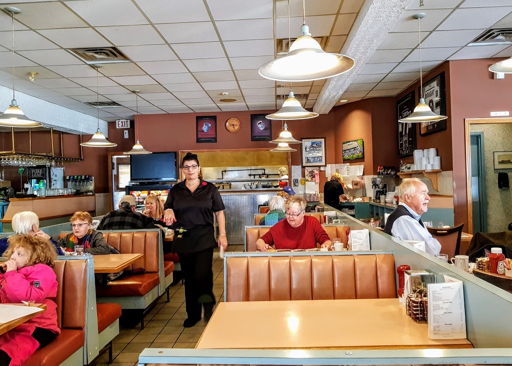 Richies Family Restaurant | 1673 Richmond St #13, London, ON N6G 2N3, Canada | Phone: (519) 660-0650