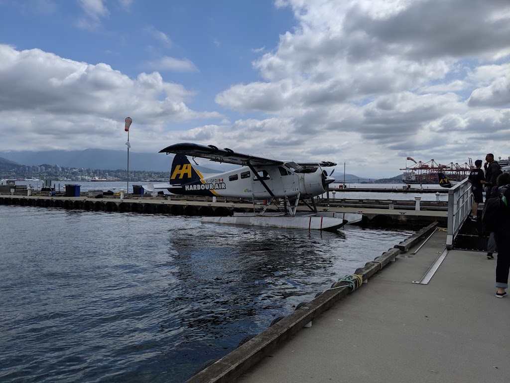 Harbour Air Seaplanes | 5764 Wharf Ave #1, Sechelt, BC V0N 3A0, Canada | Phone: (604) 274-1277